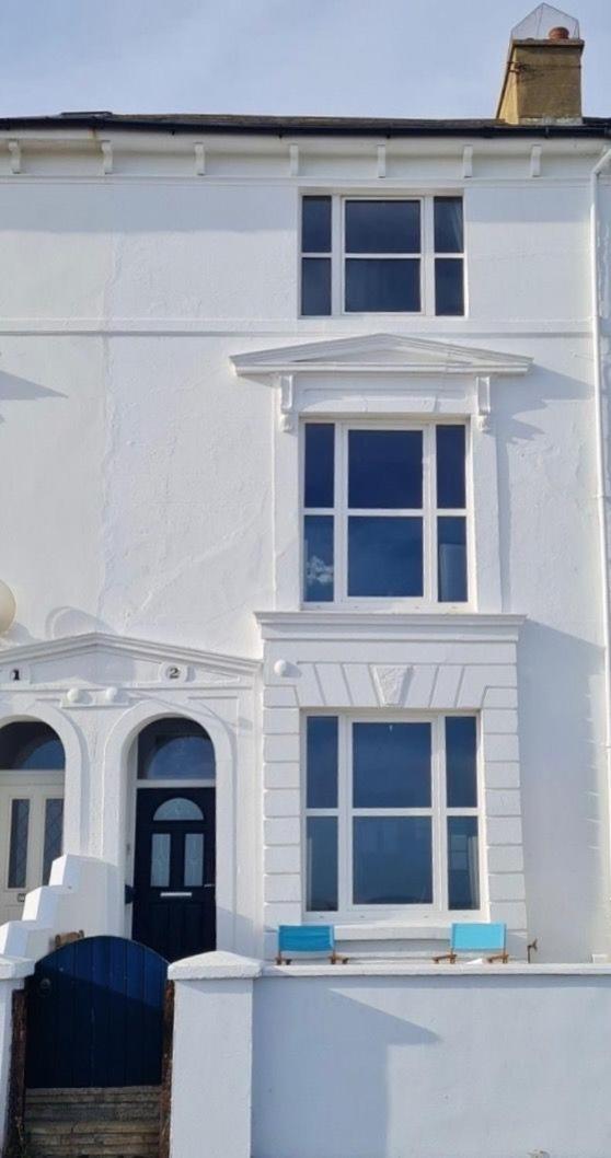 Beach View, 4 Bedroom House Opposite The Sea! Sleeps 10 Сэндгэйт Экстерьер фото